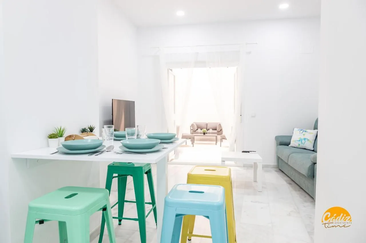 Apartamento Casa Patio La Viña -WIFI -PETFRIENDLY-ECOFRIENDLY Cádiz 0*,  España
